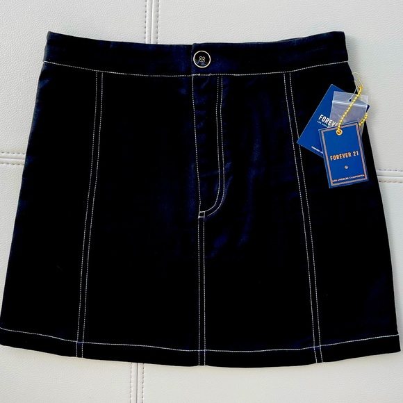 NWT! ZARA High-Waist A-Skirt Mini Skirt in Black Size Small - Picture 2 of 9